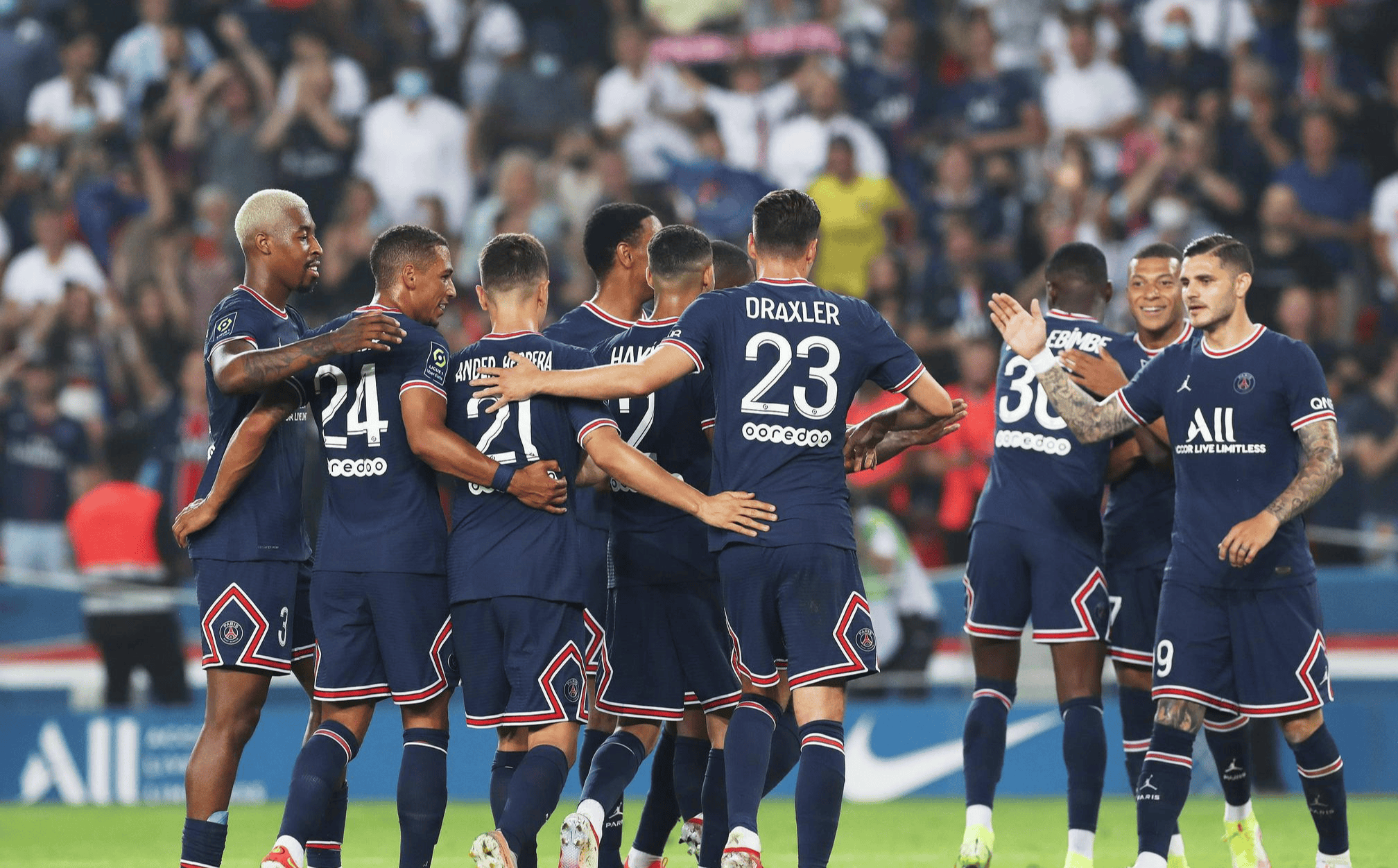 巴黎圣日耳曼豪取连胜，领跑法甲榜首的简单介绍