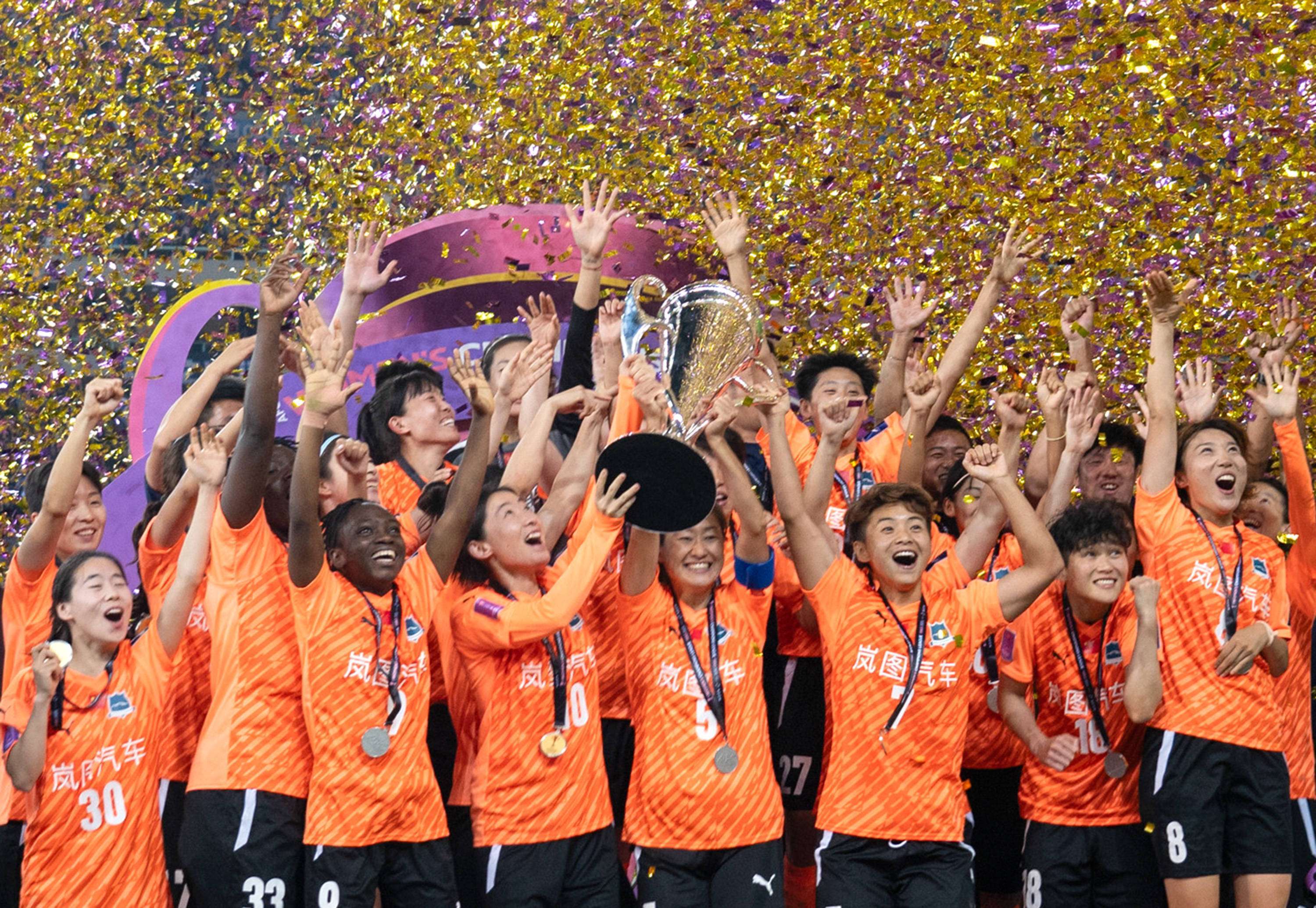 亚洲球员在关键比赛中展现出高超技艺 亚洲球员在关键比赛中展现出高超技艺