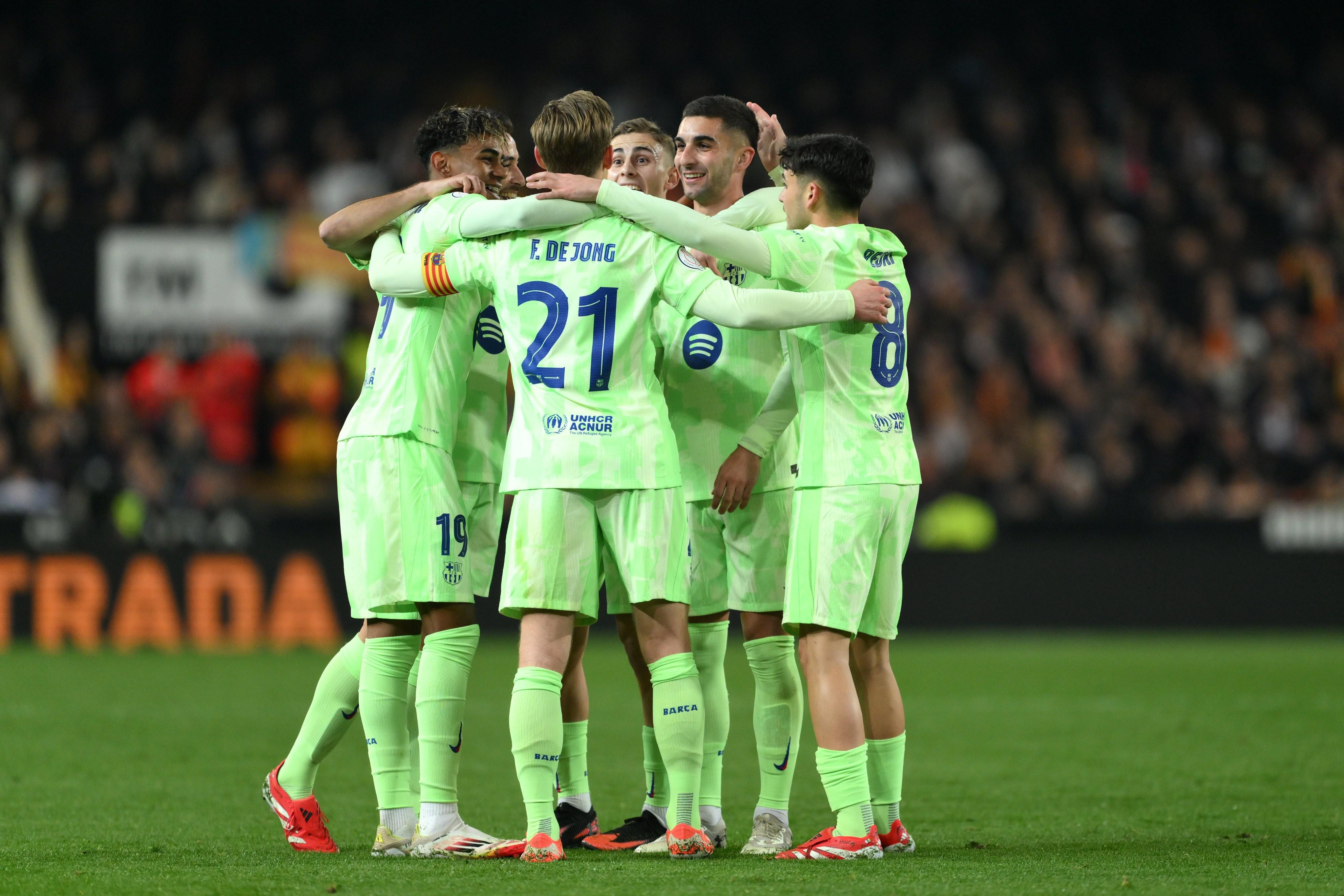 瓦伦西亚全队整体爆发，联手赢得比赛(瓦伦西亚首发)